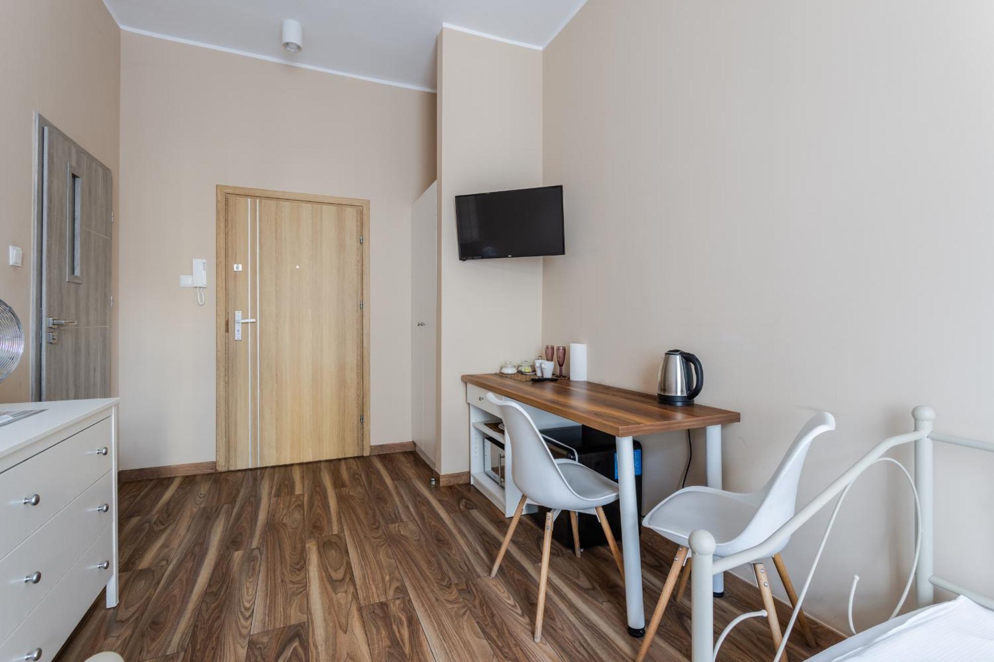 Functional And Comfortable Very Berry Studios In Poznan By Noclegi Renters Exterior photo