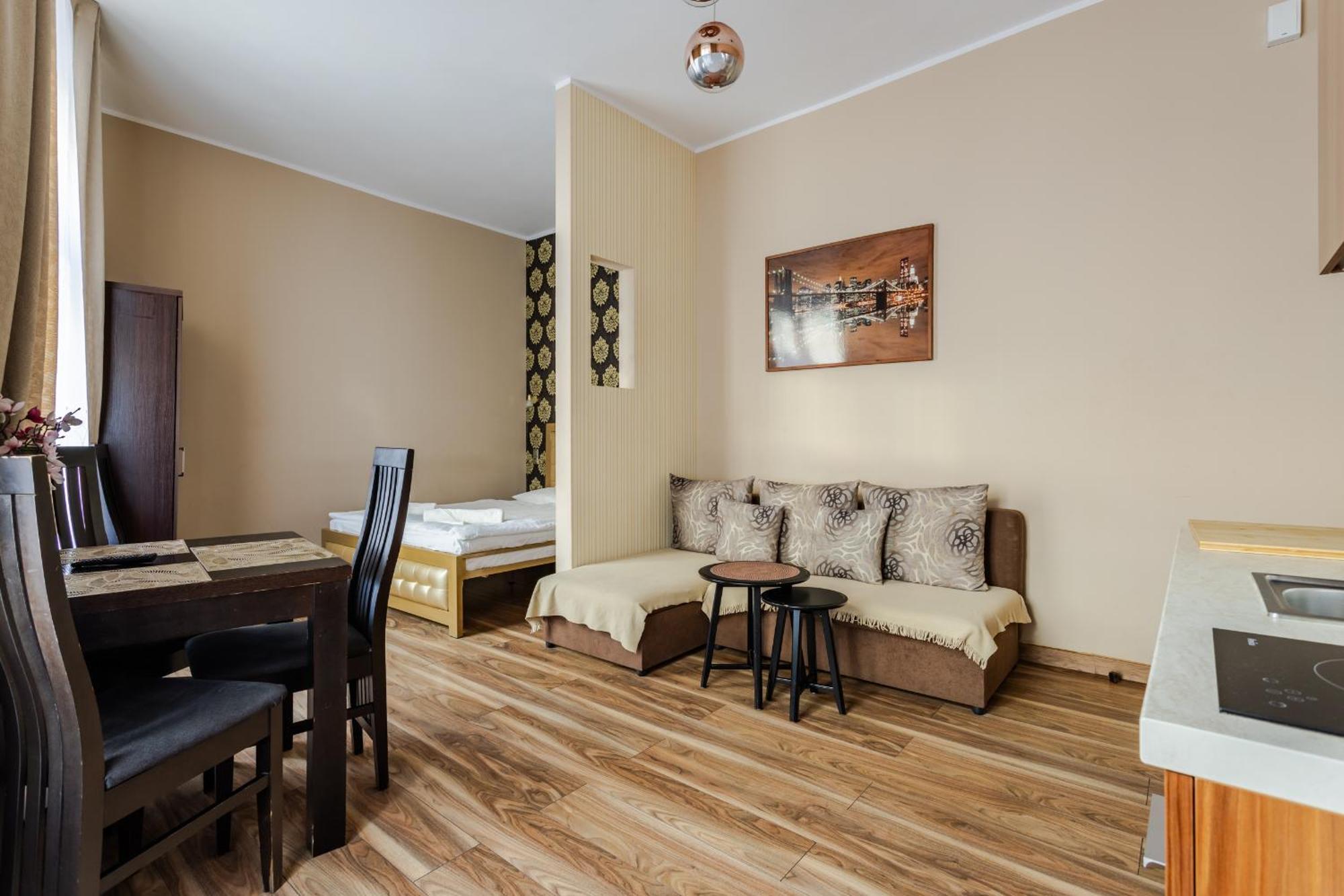 Functional And Comfortable Very Berry Studios In Poznan By Noclegi Renters Exterior photo