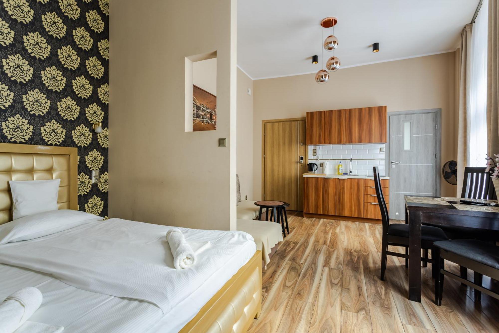 Functional And Comfortable Very Berry Studios In Poznan By Noclegi Renters Exterior photo