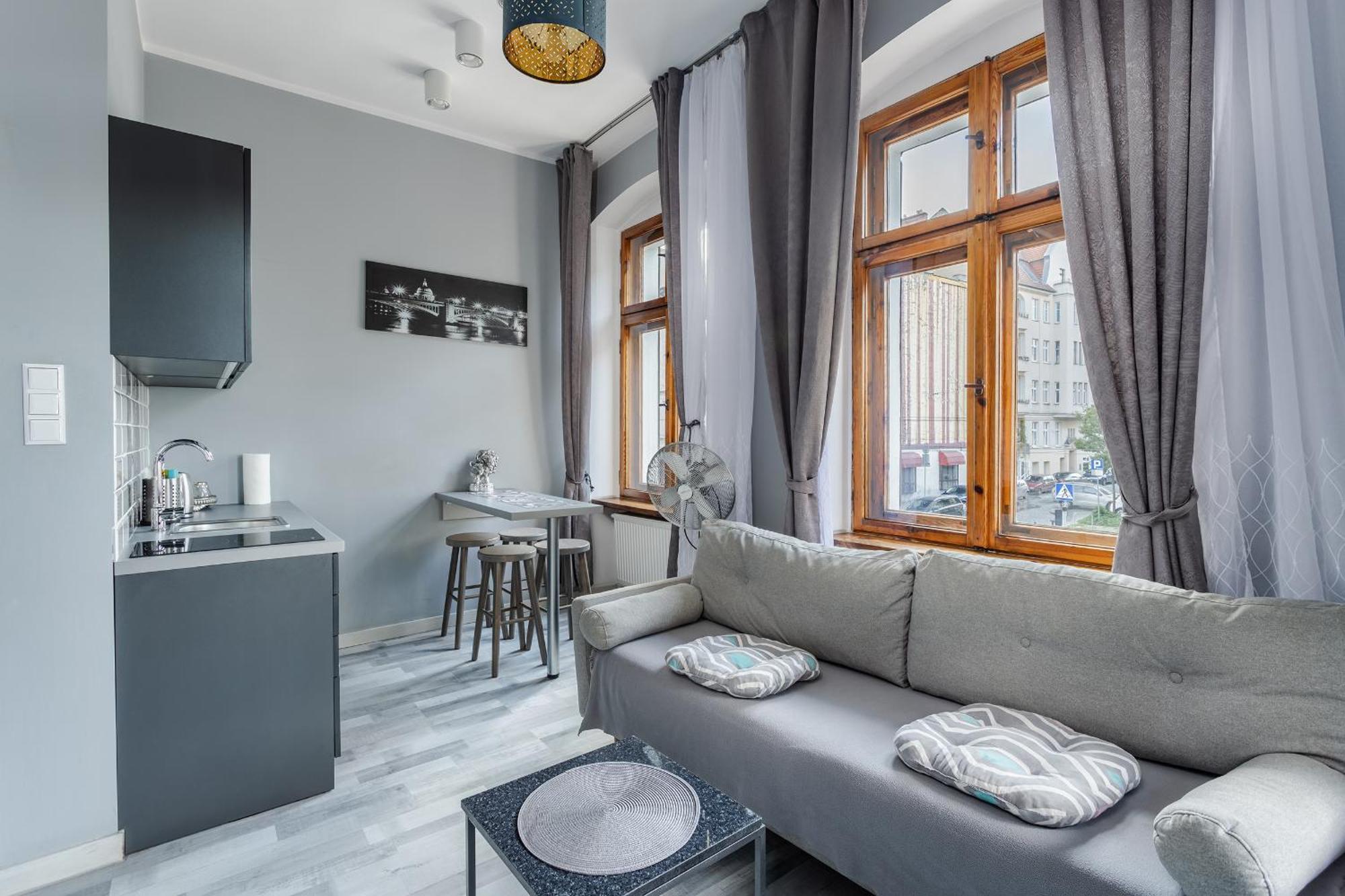 Functional And Comfortable Very Berry Studios In Poznan By Noclegi Renters Exterior photo